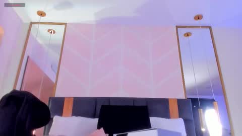 Snapshot of gabypetit chatting on December 2, 8:26 pm Gaby online show from December 2, 8:26 pm