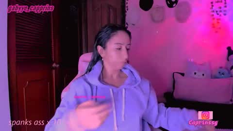 gabyye capprins online show from January 19, 12:25 am