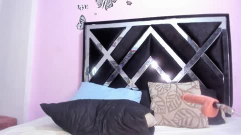 gabyyjones online show from May 22, 2:19 am