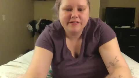 Snapshot of gaebaetae chatting on December 16, 2:36 am Eryn online show from December 16, 2:36 am