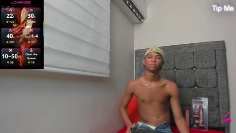 Gael  online show from April 10, 7:40 pm