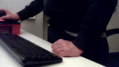 Snapshot of gagjno chatting on October 13, 8:53 pm gagjno online show from October 13, 8:53 pm