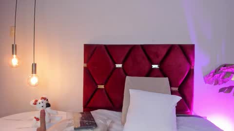 GahiaBelucci online show from January 5, 5:27 pm