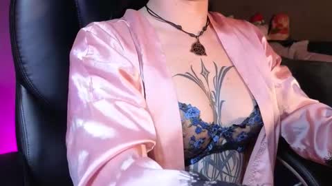 gaia_joness online show from November 27, 1:51 am