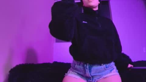 gaia_sweet_ online show from September 20, 6:36 am