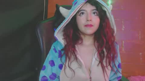 Snapshot of gakomenoshida chatting on January 2, 7:07 pm Kate 3 online show from January 2, 7:07 pm