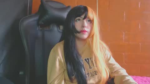 Snapshot of gakomenoshida chatting on February 14, 7:44 pm Kate 3 online show from February 14, 7:44 pm