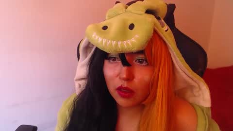 Snapshot of gakomenoshida chatting on December 19, 7:32 pm Kate 3 online show from December 19, 7:32 pm