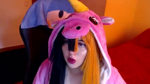 Kate 3 online show from August 2, 7:45 pm