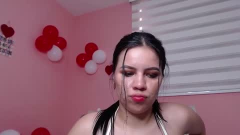 Snapshot of galayounng_ chatting on February 16, 7:38 pm Gala Y online show from February 16, 7:38 pm