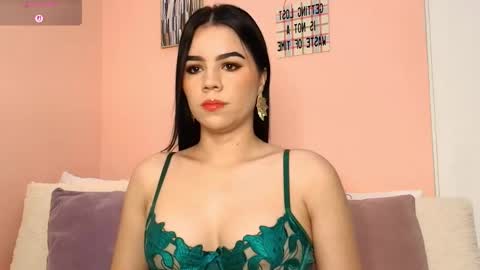 Snapshot of galayounng_ chatting on September 13, 10:48 am Gala Y online show from September 13, 10:48 am