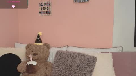 Snapshot of galayounng_ chatting on November 29, 10:51 am Gala Y online show from November 29, 10:51 am