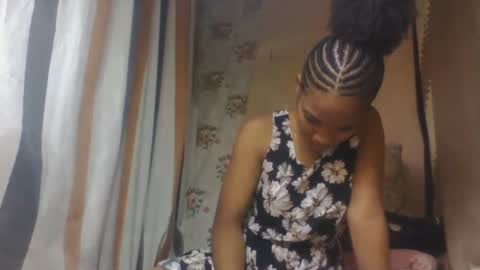 Snapshot of galfina chatting on January 15, 7:02 am galfina online show from January 15, 7:02 am