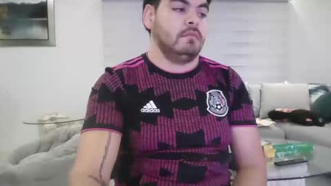 galoricardo10 online show from February 26, 7:51 am