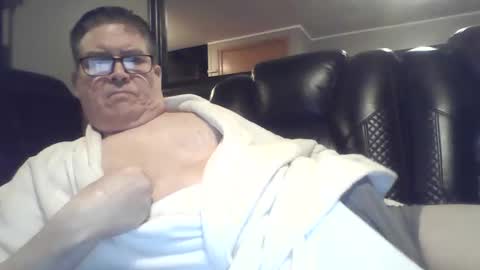 Snapshot of gameon1969 chatting on January 20, 6:42 am gameon1969 online show from January 20, 6:42 am