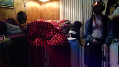 Snapshot of gamerfiend420 chatting on October 16, 4:13 am gamerfiend420 online show from October 16, 4:13 am