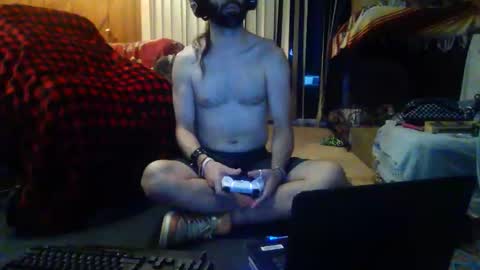 Snapshot of gamerfiend420 chatting on November 4, 1:38 am gamerfiend420 online show from November 4, 1:38 am