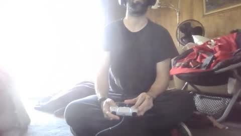 Snapshot of gamerfiend420 chatting on February 12, 10:05 pm gamerfiend420 online show from February 12, 10:05 pm