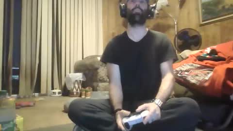 Snapshot of gamerfiend420 chatting on February 14, 2:52 am gamerfiend420 online show from February 14, 2:52 am