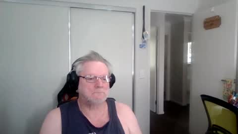 loseraussie online show from June 14, 3:19 am