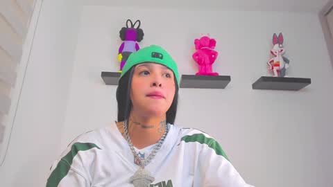 Snapshot of gangster_girl chatting on December 31, 1:15 am GANG online show from December 31, 1:15 am