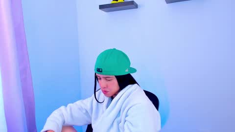 Snapshot of gangster_girl chatting on January 10, 5:13 pm GANG online show from January 10, 5:13 pm