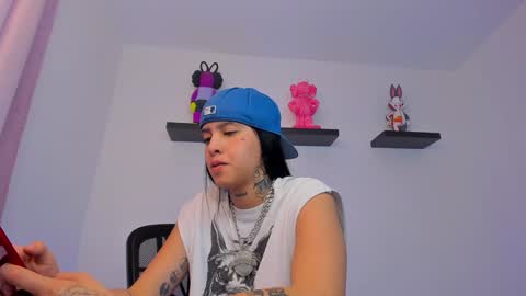 Snapshot of gangster_girl chatting on February 7, 10:09 pm GANG online show from February 7, 10:09 pm