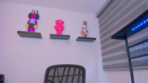 Snapshot of gangster_girl chatting on October 16, 3:18 am GANG online show from October 16, 3:18 am