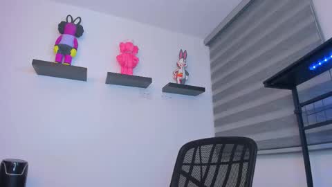 Snapshot of gangster_girl chatting on December 2, 5:13 am GANG online show from December 2, 5:13 am