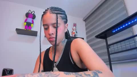 Snapshot of gangster_girl chatting on December 21, 4:52 am GANG online show from December 21, 4:52 am