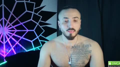 Chris  Dont forget to gift me thumb up Its very important to me and makes me happy AF  online show from December 7, 6:43 am