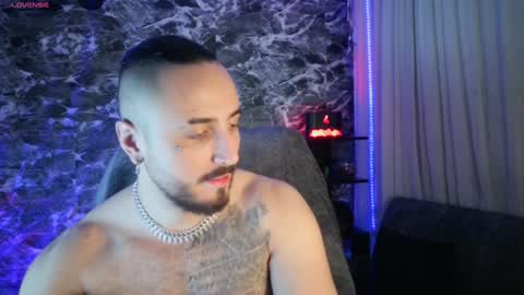 Chris  Dont forget to gift me thumb up Its very important to me and makes me happy AF  online show from January 19, 7:15 am