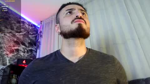 Chris  Dont forget to gift me thumb up Its very important to me and makes me happy AF  online show from September 29, 6:40 am