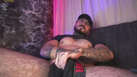 Snapshot of garbel09 chatting on February 3, 6:22 am Chris Dont forget to gift me thumb up Its very important to me and makes me happy AF online show from February 3, 6:22 am