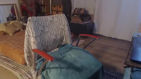 Snapshot of gardenboy321 chatting on November 27, 7:49 pm gardenboy321 online show from November 27, 7:49 pm