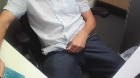 Snapshot of gardensman_561 chatting on December 1, 12:21 pm Panty Lover online show from December 1, 12:21 pm