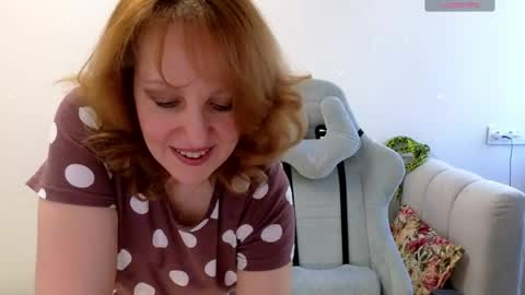 Ava online show from April 15, 8:10 am