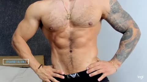 Snapshot of garret_alvin_ chatting on January 31, 6:46 am Garret online show from January 31, 6:46 am