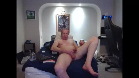 Snapshot of garry6150430 chatting on November 19, 4:18 pm garry6150430 online show from November 19, 4:18 pm