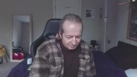 Snapshot of garry6150430 chatting on February 11, 2:33 pm garry6150430 online show from February 11, 2:33 pm