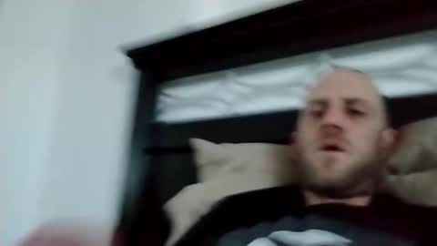 Snapshot of gary458533 chatting on December 14, 12:44 pm gary458533 online show from December 14, 12:44 pm