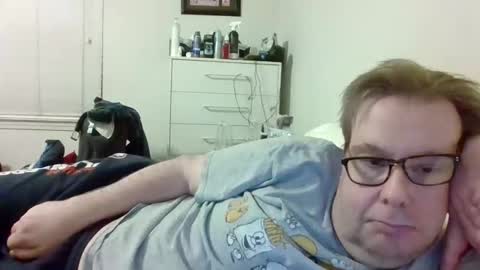 Snapshot of garyg930 chatting on January 6, 5:11 am Gary online show from January 6, 5:11 am