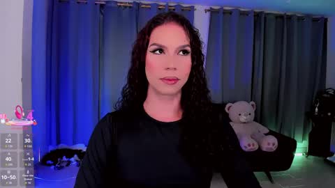 Snapshot of gatitavenecis1 chatting on June 7, 11:03 am Vnecis Marn online show from June 7, 11:03 am