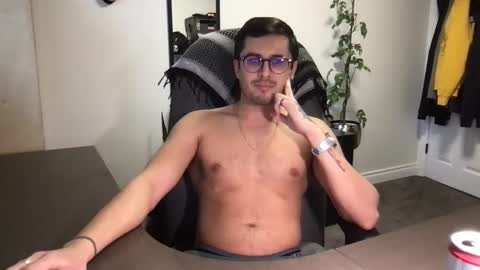 Snapshot of gatmandeep chatting on February 21, 12:27 am Aladdin online show from February 21, 12:27 am