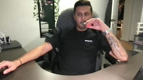 Snapshot of gatmandeep chatting on November 15, 12:08 am Aladdin online show from November 15, 12:08 am