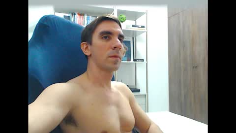 gatosarado23 online show from December 18, 1:55 am