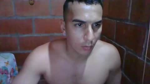 Snapshot of gattitosexy_95 chatting on May 26, 6:15 pm gattitosexy_95 online show from May 26, 6:15 pm