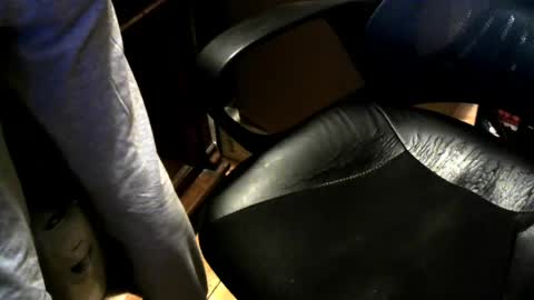 Snapshot of gay_slave_on_cam chatting on June 17, 7:55 am gay slave on cam online show from June 17, 7:55 am