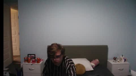 Snapshot of gaygaygalley132 chatting on December 14, 3:28 pm Alfie online show from December 14, 3:28 pm