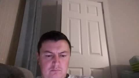 Snapshot of gaz101993 chatting on November 16, 10:59 pm GazP online show from November 16, 10:59 pm